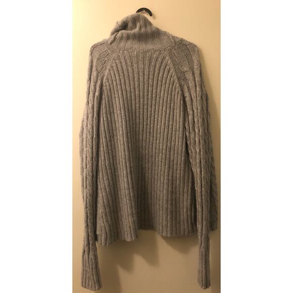 St. John Bay Women’s PXL Gray Cardigan Cable Knit Sweater Button - Picture 2 of 3